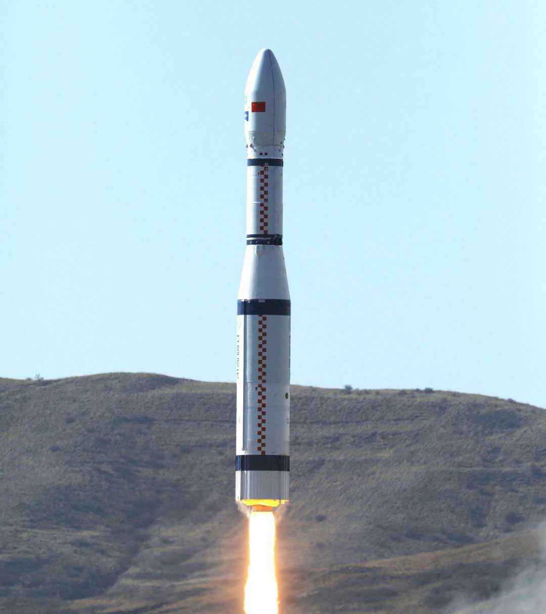 2020年，疫情考验下 乐鱼网页版-乐鱼体育(中国)助力首颗空事卫星成功发射！